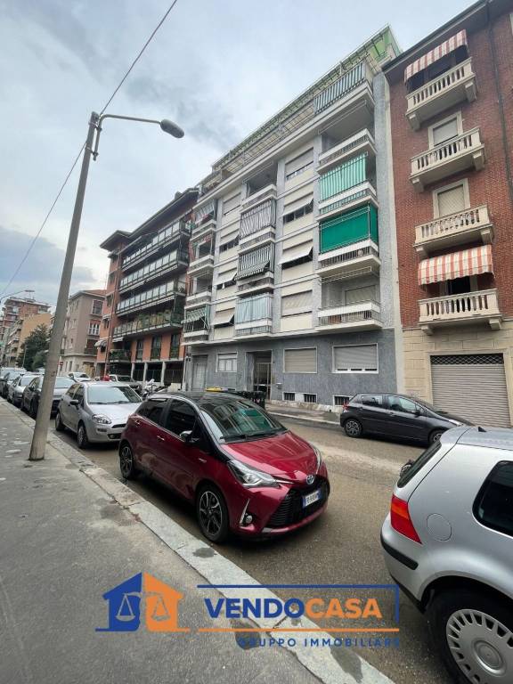 appartamento in vendita a Torino in zona Lingotto