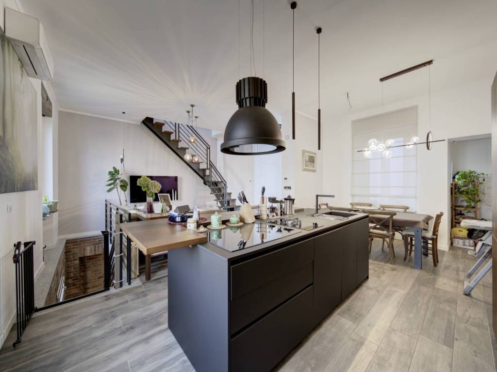 casa indipendente in vendita a Torino in zona Parella