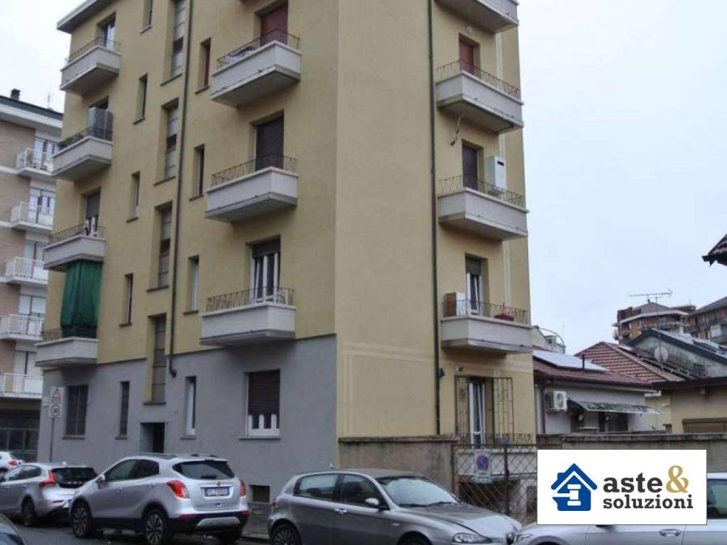 appartamento in vendita a Torino in zona Santa Rita