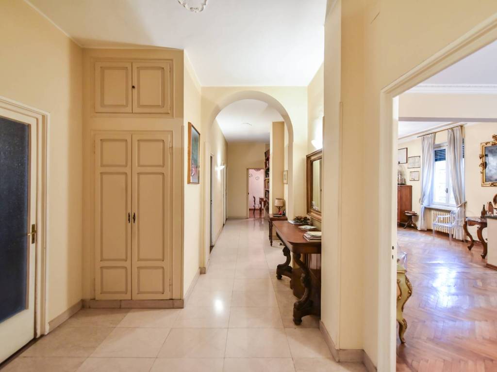 appartamento in vendita a Torino in zona Crocetta