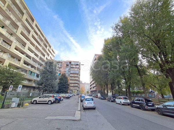 appartamento in vendita a Torino in zona Lucento