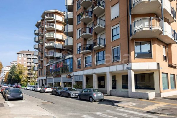 ufficio in vendita a Torino in zona Cenisia