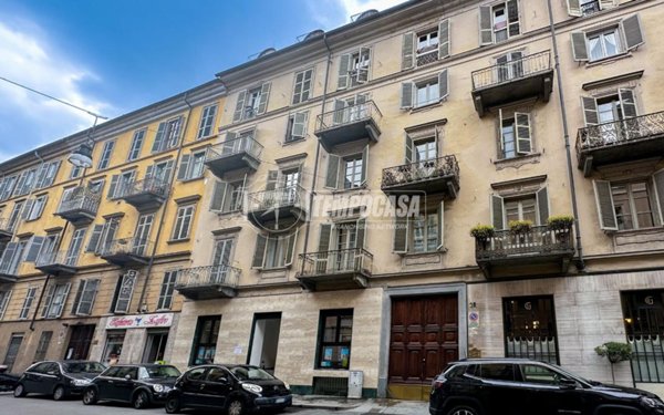 appartamento in vendita a Torino in zona Crocetta