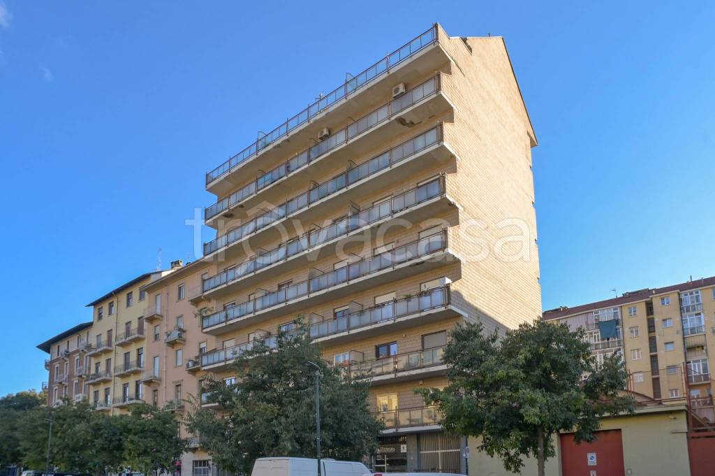 appartamento in vendita a Torino in zona Millefonti
