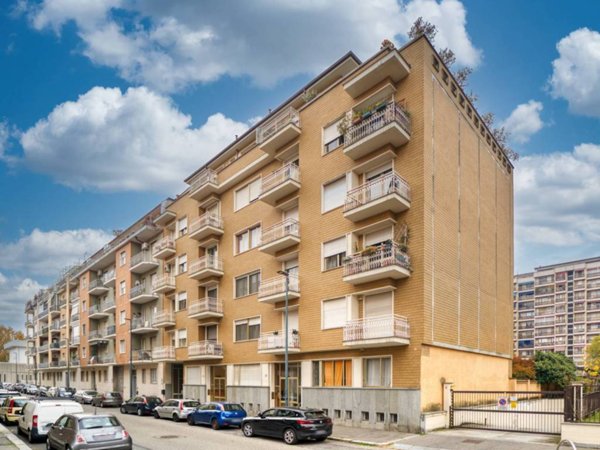 appartamento in vendita a Torino in zona Mirafiori Nord