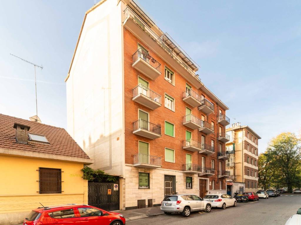 appartamento in vendita a Torino in zona Cenisia