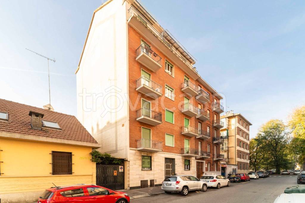 appartamento in vendita a Torino in zona Borgo San Paolo