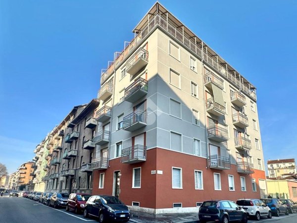 appartamento in vendita a Torino in zona Borgata Vittoria