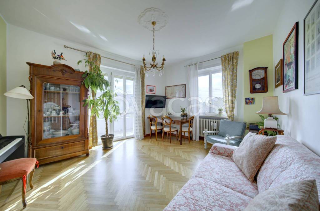 appartamento in vendita a Torino in zona Parella