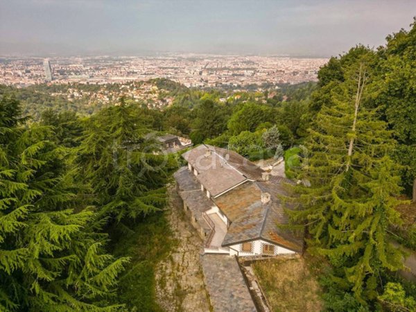 casa indipendente in vendita a Torino in zona Cavoretto