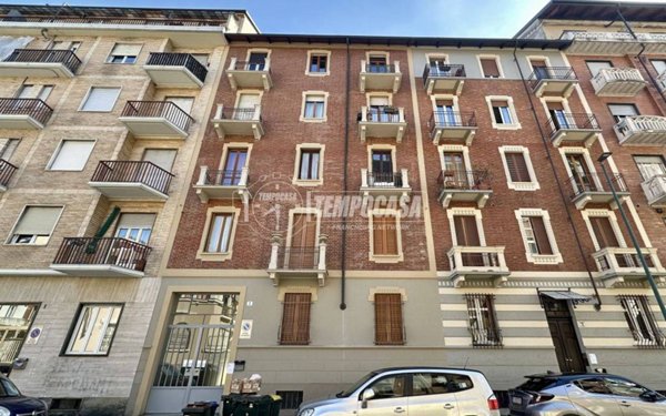 appartamento in vendita a Torino in zona Cenisia