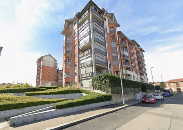 locale di sgombero in vendita a Torino in zona Barriera di Milano