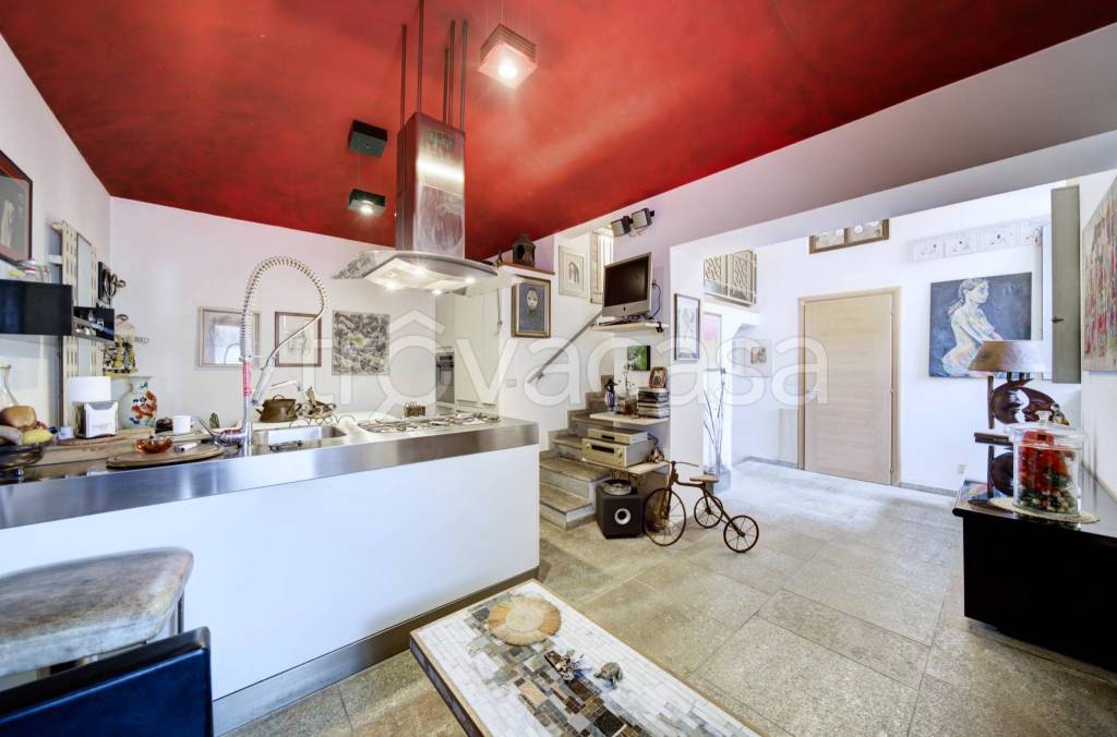 appartamento in vendita a Torino in zona Borgata Vittoria