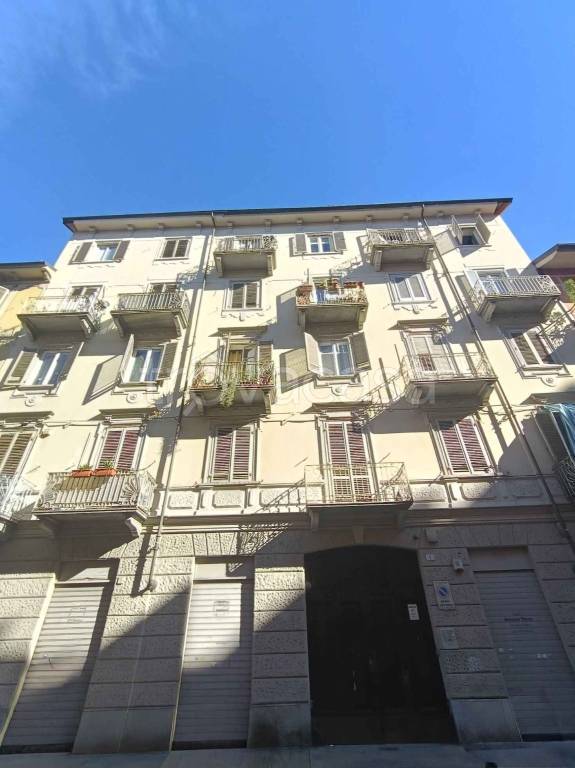 appartamento in vendita a Torino in zona Aurora