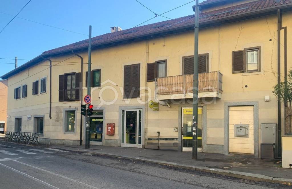 negozio in vendita a Torino in zona Madonna di Campagna