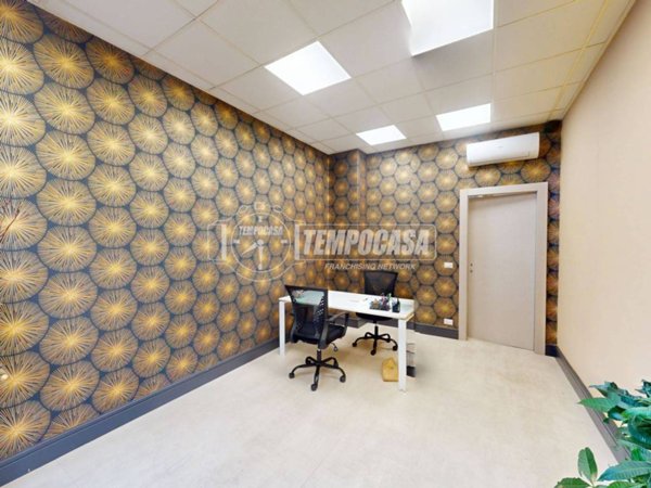 negozio in vendita a Torino in zona Aurora