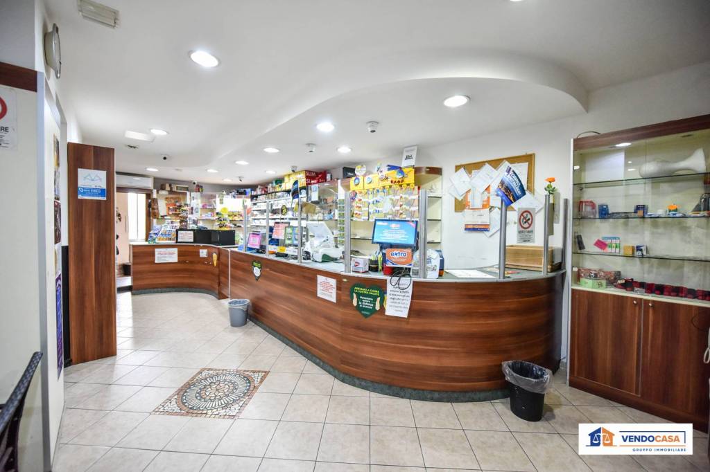 negozio in vendita a Torino in zona San Donato