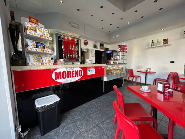 negozio in vendita a Torino in zona Lucento