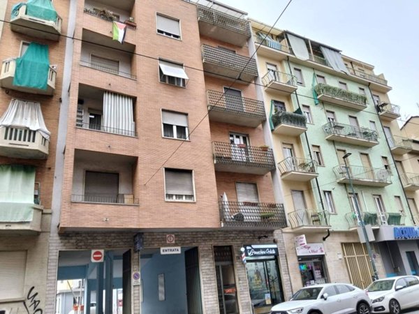 appartamento in vendita a Torino in zona Borgata Vittoria