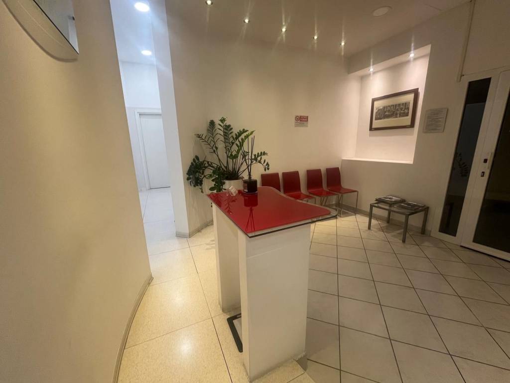 ufficio in vendita a Torino in zona Lucento