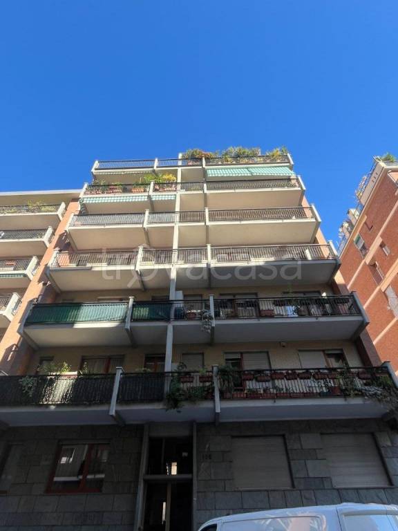 appartamento in vendita a Torino in zona Santa Rita