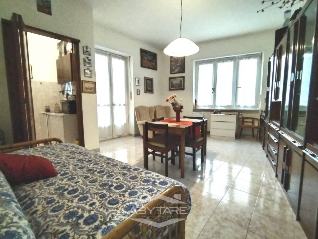 appartamento in vendita a Torino in zona Santa Rita