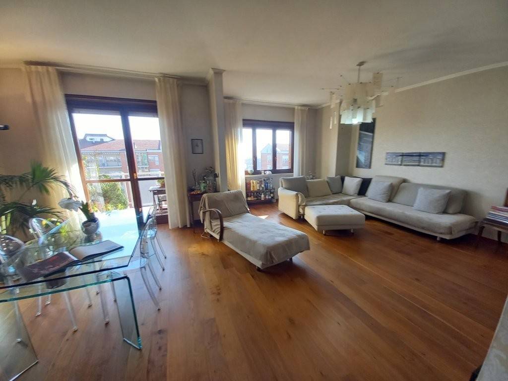 appartamento in vendita a Torino in zona Santa Rita