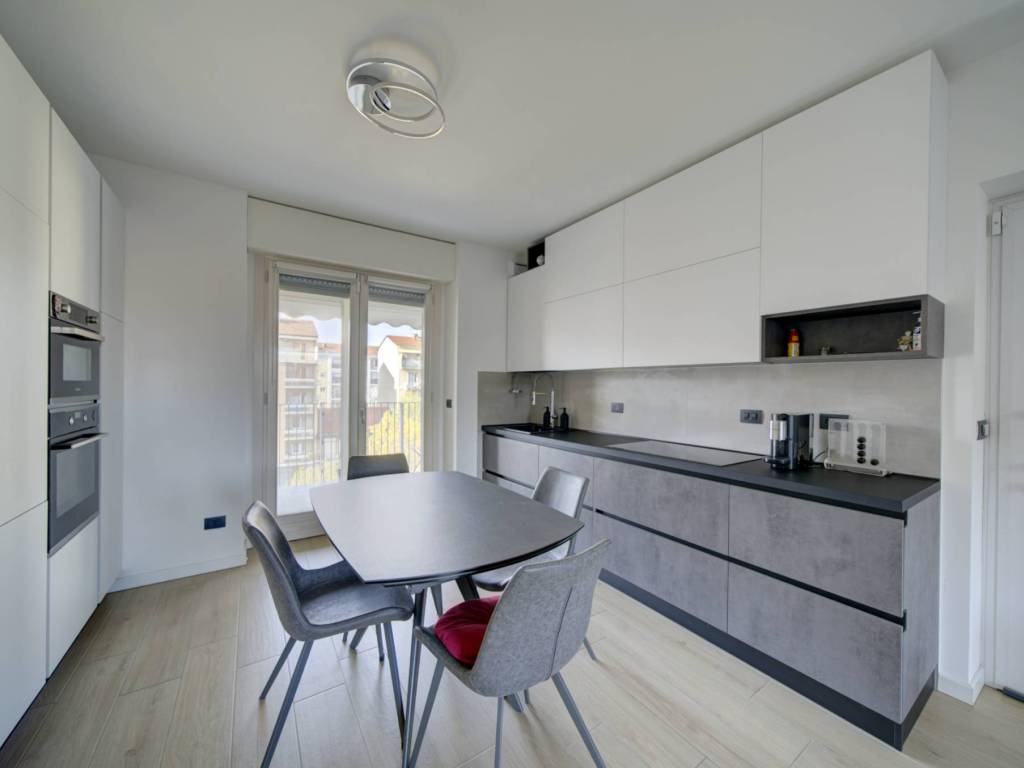 appartamento in vendita a Torino in zona Pozzo Strada