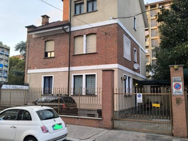 appartamento in vendita a Torino in zona Parella