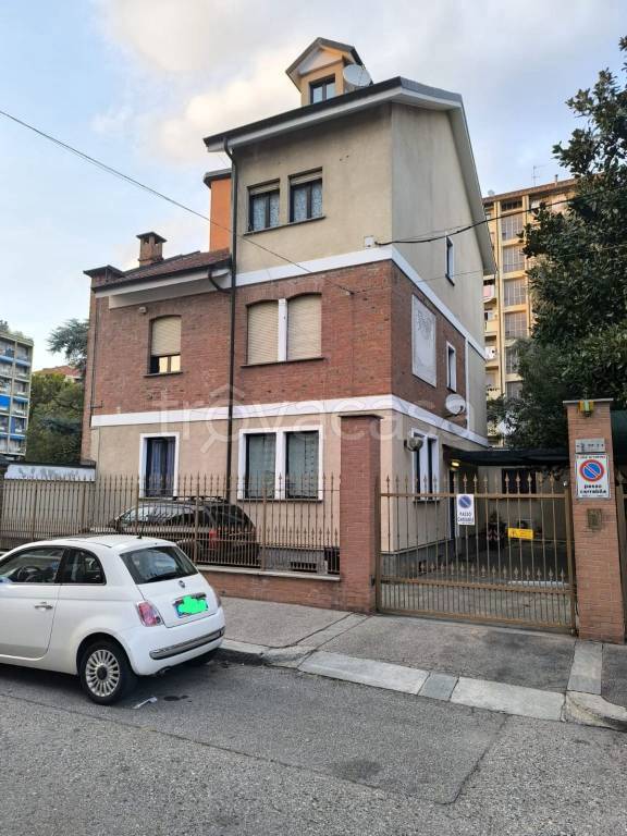 appartamento in vendita a Torino in zona Pozzo Strada