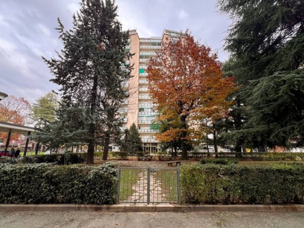 appartamento in vendita a Torino in zona Lingotto
