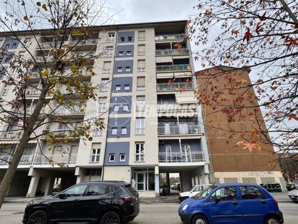 appartamento in vendita a Torino in zona Mirafiori Sud