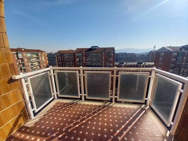 appartamento in vendita a Torino in zona Santa Rita