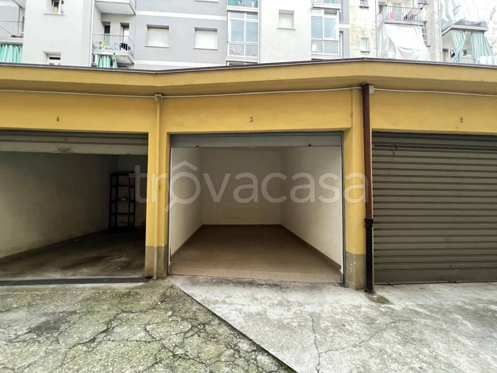 casa indipendente in vendita a Torino in zona Santa Rita