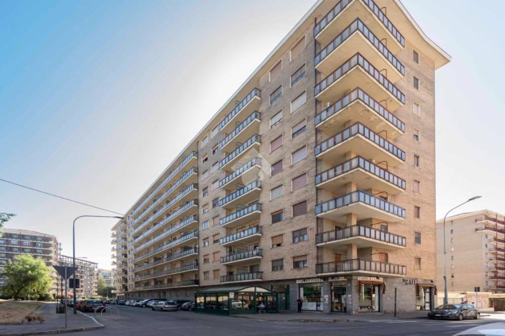 appartamento in vendita a Torino in zona Madonna di Campagna