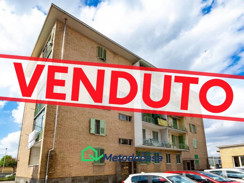 appartamento in vendita a Torino in zona Lingotto