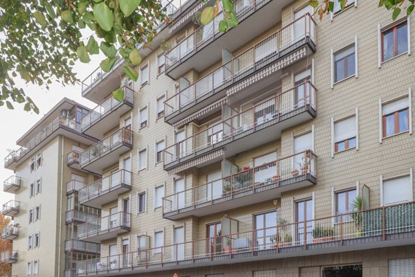 appartamento in vendita a Torino in zona Lingotto