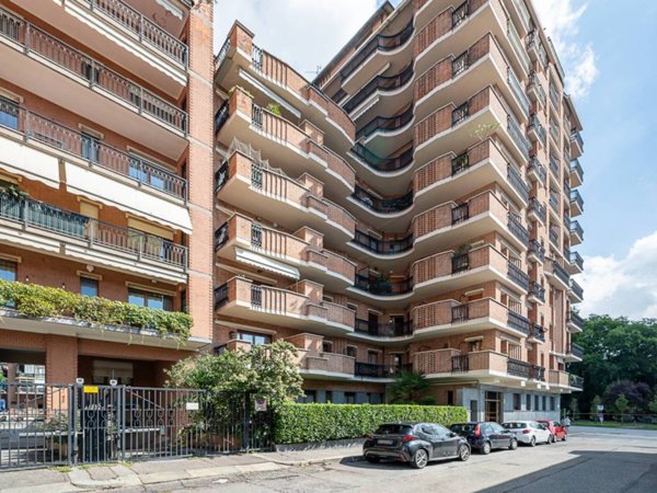 appartamento in vendita a Torino in zona San Salvario