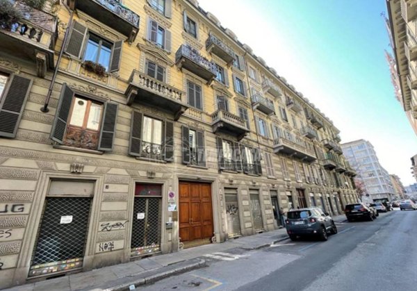 appartamento in vendita a Torino in zona San Salvario