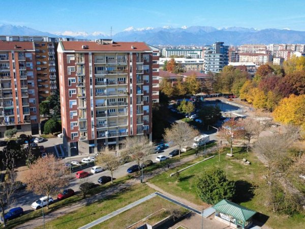 appartamento in vendita a Torino in zona Mirafiori Nord