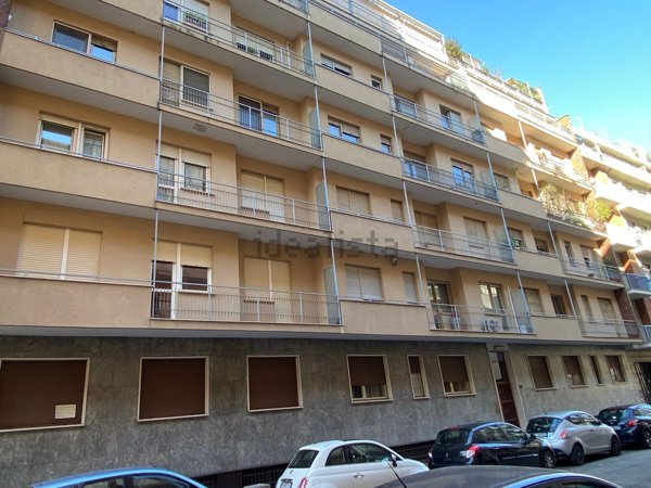 ufficio in vendita a Torino in zona Cenisia