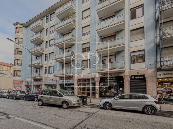 appartamento in vendita a Torino in zona Santa Rita