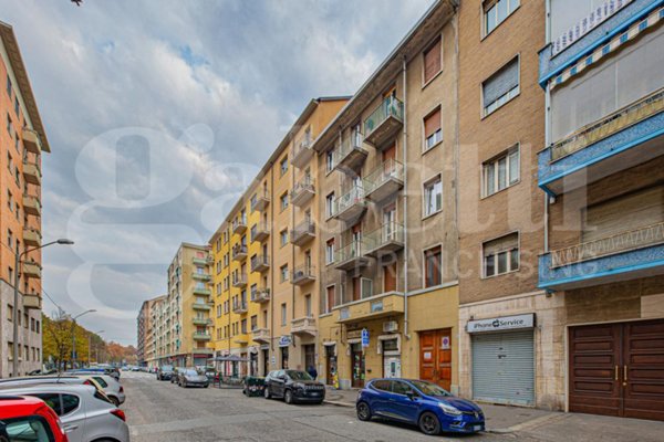 appartamento in vendita a Torino in zona Lingotto