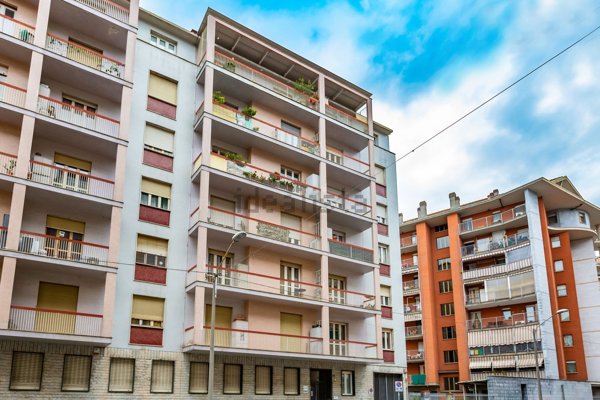 appartamento in vendita a Torino in zona Santa Rita