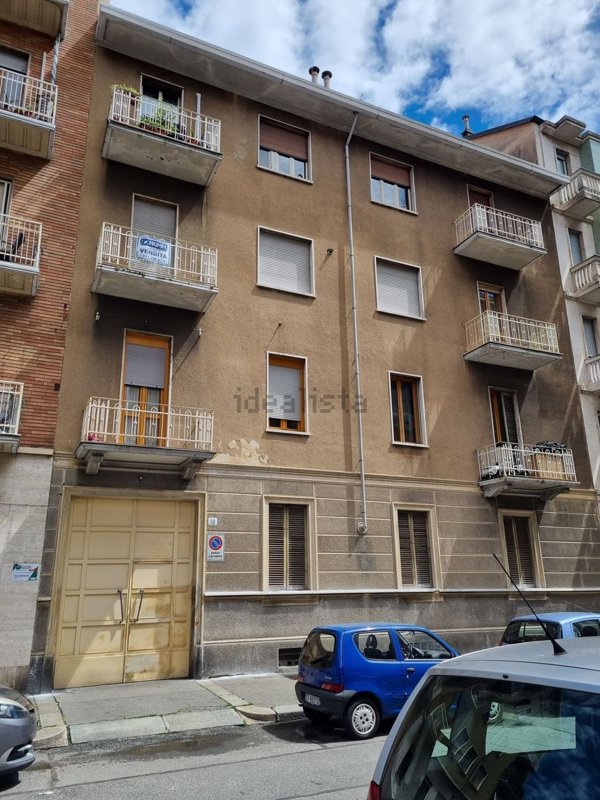 locale di sgombero in vendita a Torino in zona Madonna di Campagna