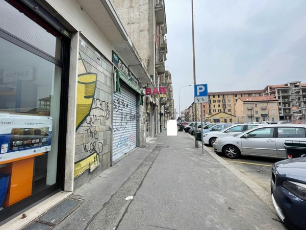 negozio in vendita a Torino in zona Millefonti