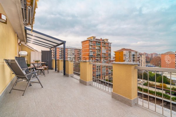 appartamento in vendita a Torino in zona Mirafiori Nord
