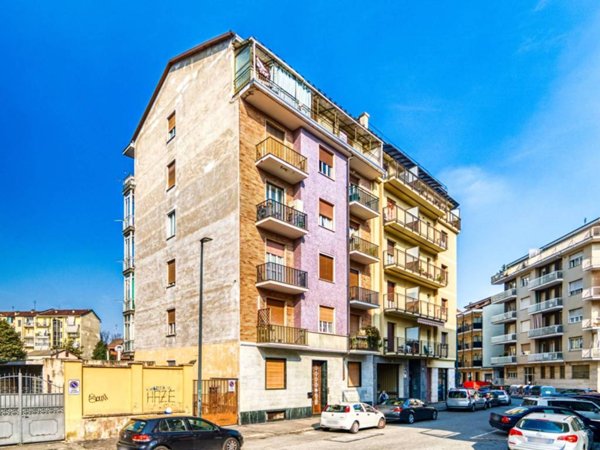 appartamento in vendita a Torino in zona Borgata Vittoria