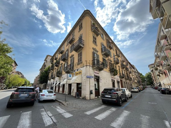 appartamento in vendita a Torino in zona Crocetta