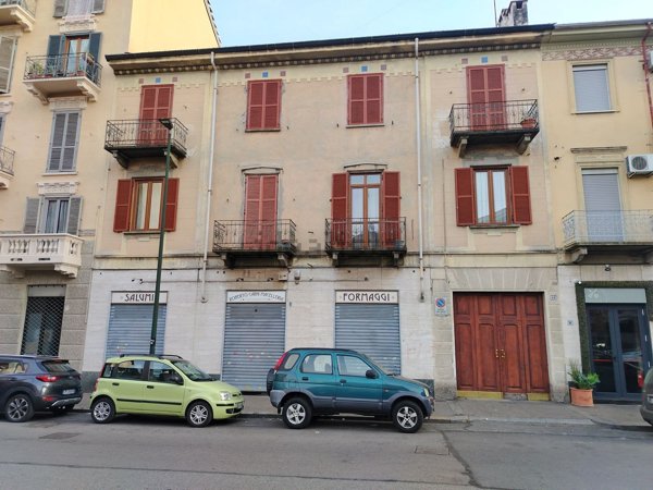 locale di sgombero in vendita a Torino in zona Borgo San Paolo